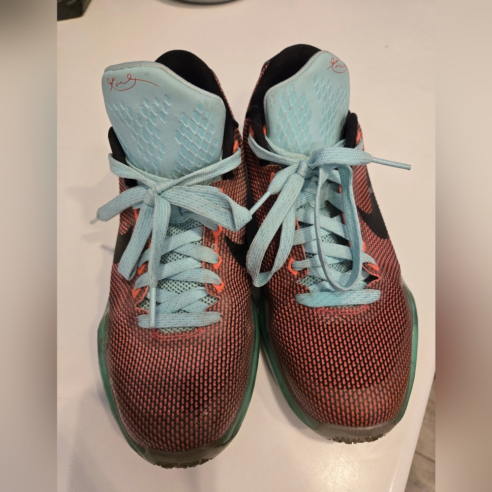 KOBE 10 X EASTER By Nike